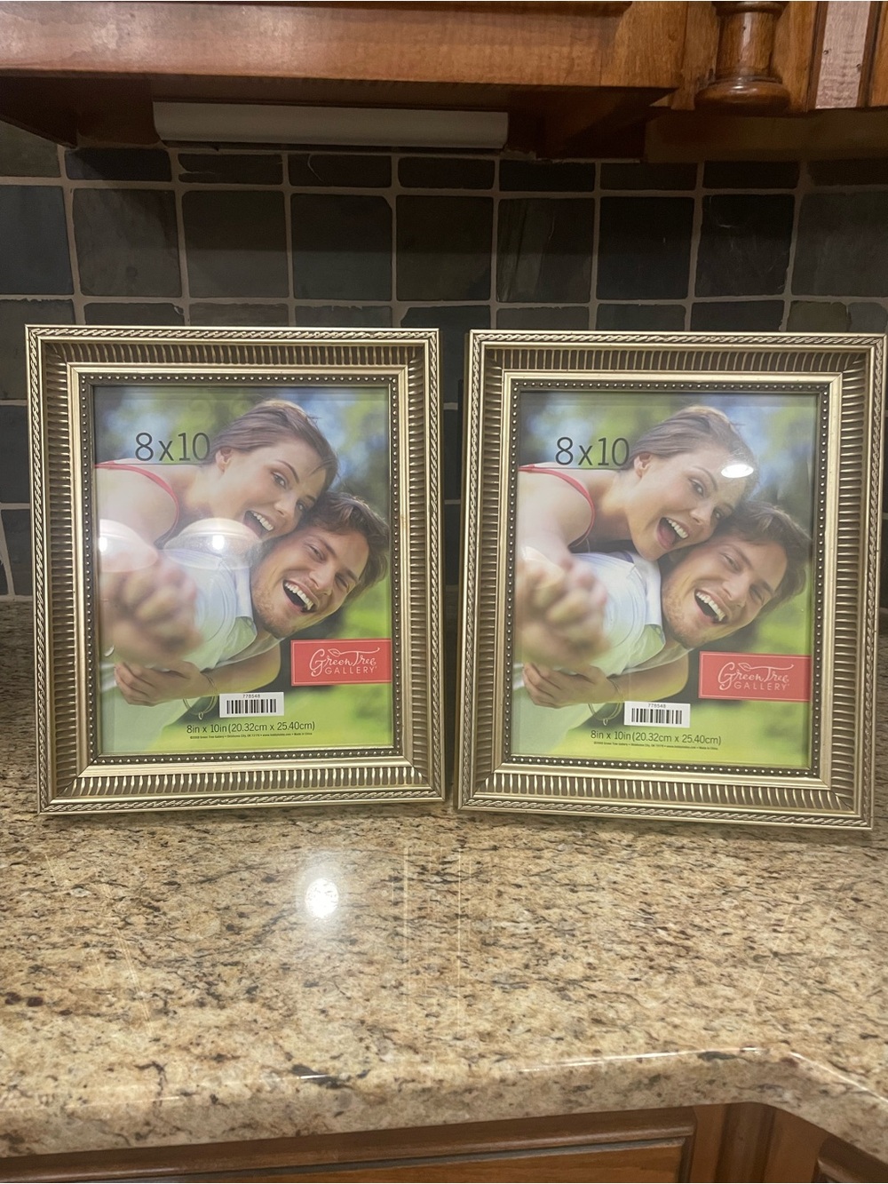 NWT Set of 2 8x10 Antique Gold Photo Frame
